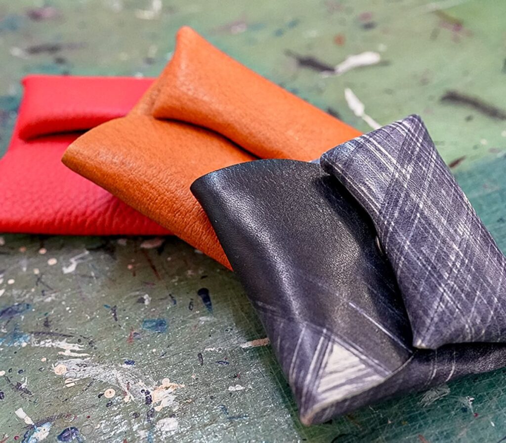 レザー折り畳み財布